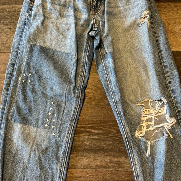 American Eagle size 0 Regular Strigid 90s Straight Jeans Distressed - Picture 3 of 14